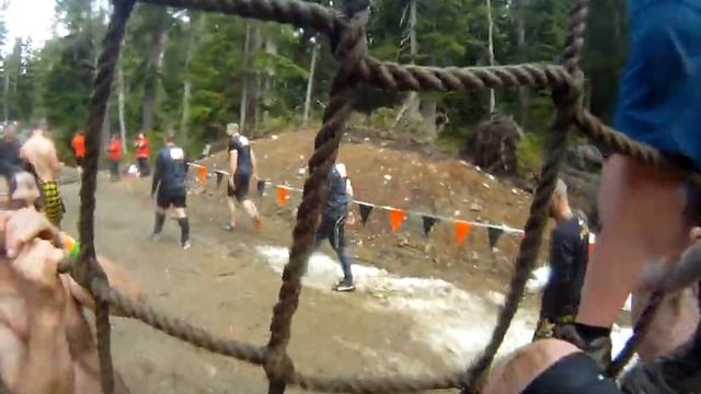 Tough Mudder Spider's Web Obstacle - Whistler 2012 смотреть онлайн