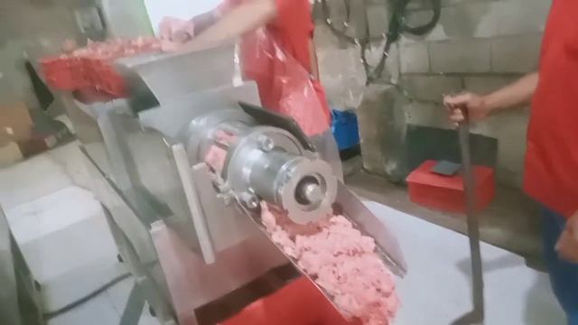 penggilingan MDM proses.pemisahan daging dan tulang Ayam смотреть онлайн