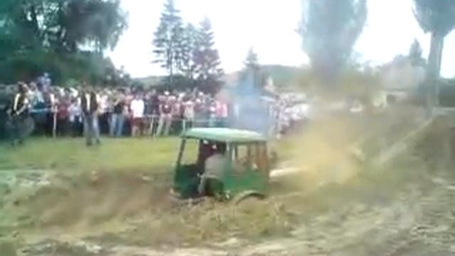Traktortalalkozo Csáford 2010.06.26 Traktorbemutató Video 1 смотреть онлайн
