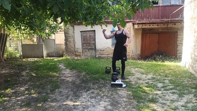 МОЕМУ СТАРШЕМУ БРАТУ АЛИКБЕРУ ПОСВЯЩАЕТСЯ: 21 РАЗ ПОЖАЛ 24КГ ГИРЮ В СТРОГО В СОЛДАТСКОЙ СТОЙКЕ смотреть онлайн