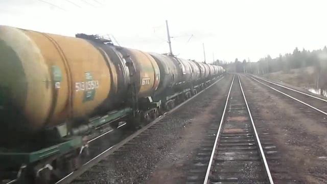 Электровоз ВЛ80С-2599 С 3 пассажирскими вагонами и грузовым + гудок