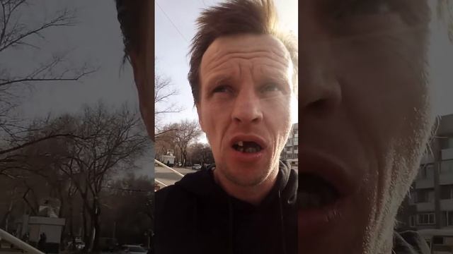 ВОЗДУХ ПЬЁШЬ КАК ДЫШИШЬ. МУЗЕЙ - ЭТО МУЗЕЙ А МАГАЗИНЫ - ЭТО МАГАЗИНЫ смотреть онлайн