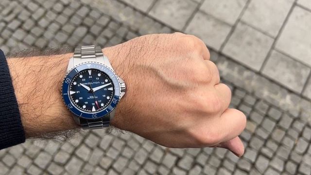HAMILTON Khaki Navy Scuba Auto H82505140 смотреть онлайн