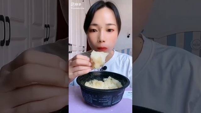 shaved ice, crushed ice and refrozen ice ASMR compilation relaxing and satisfying смотреть онлайн