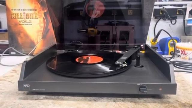 NAD 5120 Turntable