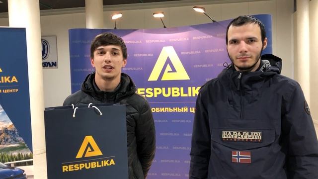 Довольные клиенты рады приобретению автомобиля в салоне Республика смотреть онлайн
