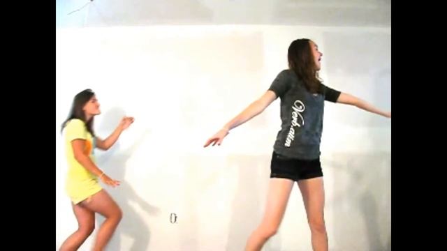 Mama Mia Remix смотреть онлайн