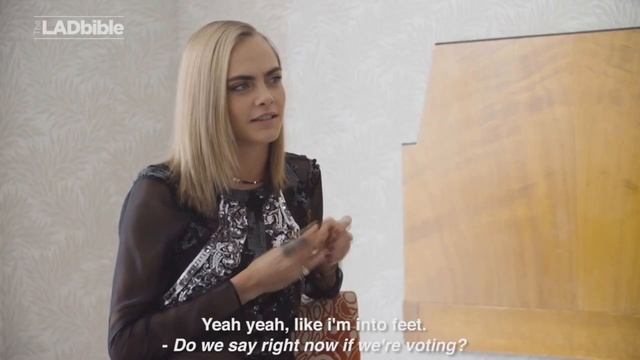 cara delevingne has a foot fetish смотреть онлайн