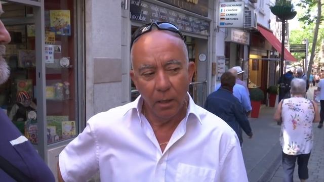 Teachers' pay claim justified? We tried to find out смотреть онлайн