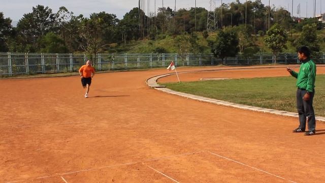 Tes Vo2Max (Lari 2.4Km) - Bagian 2 смотреть онлайн