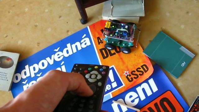 Remote controlled robot with RC5 protocol. смотреть онлайн