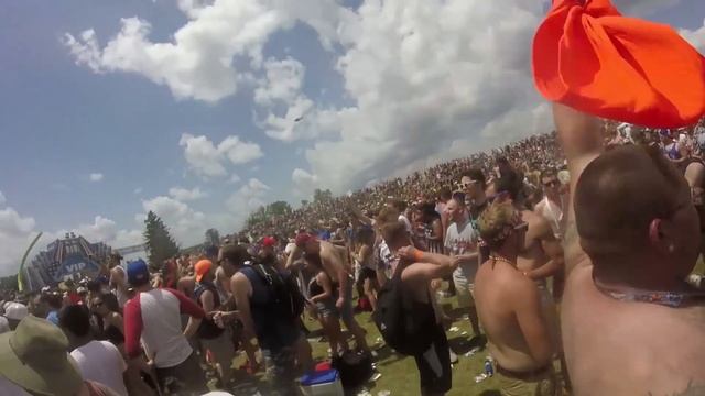 Indianapolis 500 Snake Pit | #ThrowBackThursday смотреть онлайн