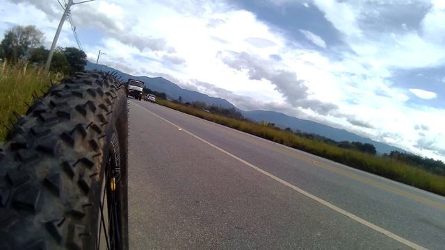 4k, Taubaté, Mtb, rumo a Serra da Mantiqueira, 5 bikers, 49 km, trilhas, 66 смотреть онлайн