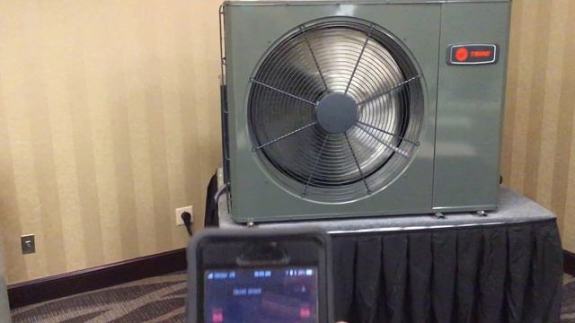 Trane's Ultra Quiet XV19 Side Discharge Heat Pump смотреть онлайн