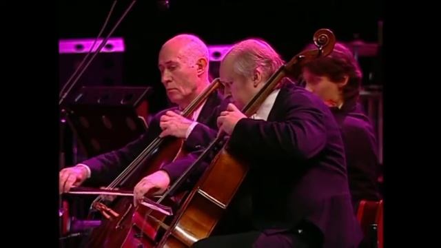 Д. Хворостовский, 
Ансамбль « Стиль Пяти», симфонический оркестр 
п/у К. Орбеляна