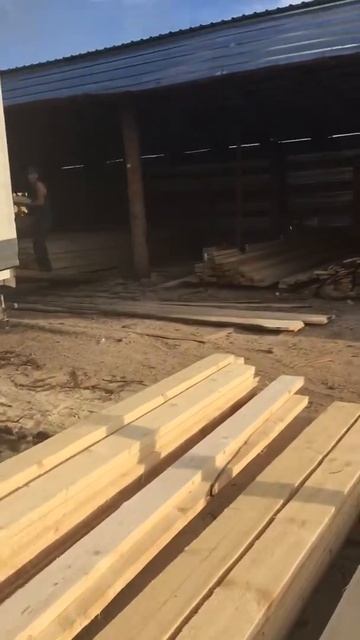 Погрузка обрезного пиломатериала смотреть онлайн