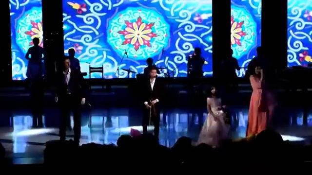 HAVAS guruhi---Soundtrack from Om Shanti Om - "Deewangi Deewangi" смотреть онлайн