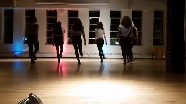 Vogue Hot Night смотреть онлайн