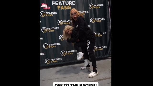 Tiny Texie - The Worlds Shortest Model | Tall Girl Short Girl | Beautiful Model