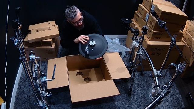 Roland TD-50kv2 Unboxing & Assembly - no voice over смотреть онлайн