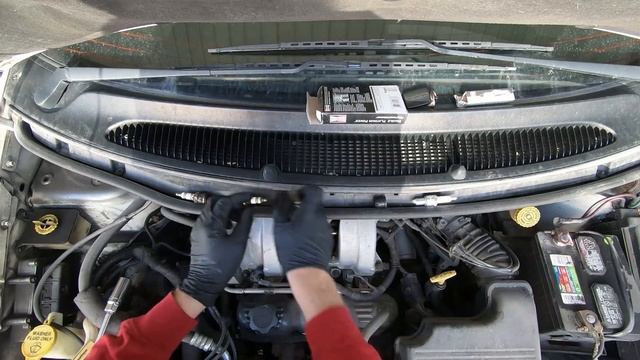 Mail truck rescues little van. Roadside rescue смотреть онлайн