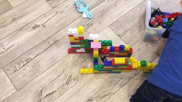 Успеет ли Tim построить Базу из ЛЕГО за 24 часа. смотреть онлайн