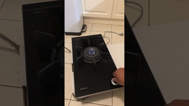 Miele KM 406 Wok Natural gas cooktop смотреть онлайн