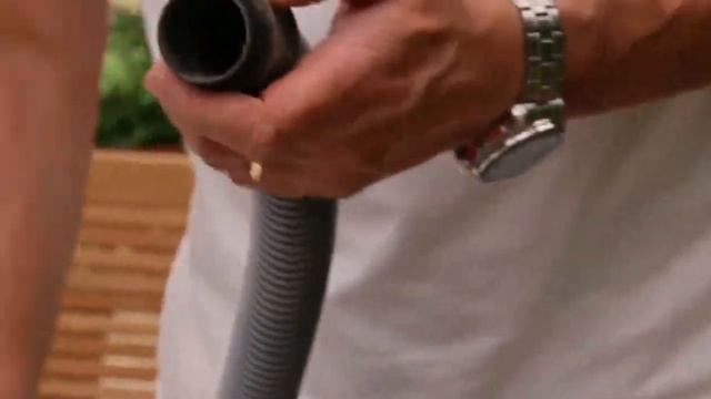 Comment changer le tuyau de votre aspirateur ? смотреть онлайн