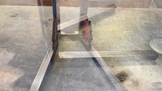 FEMI Flexicut Portable Bandsaw Stand смотреть онлайн