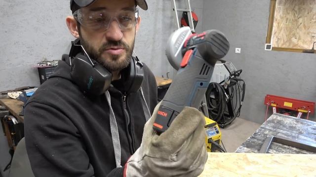 ►FABRIQUER UN RACK DE RANGEMENT POUR LA FERRAILLE смотреть онлайн