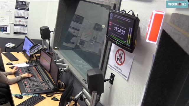 Автосалон в Лос-Анджелесе первый час, Вечерняя Передача смотреть онлайн
