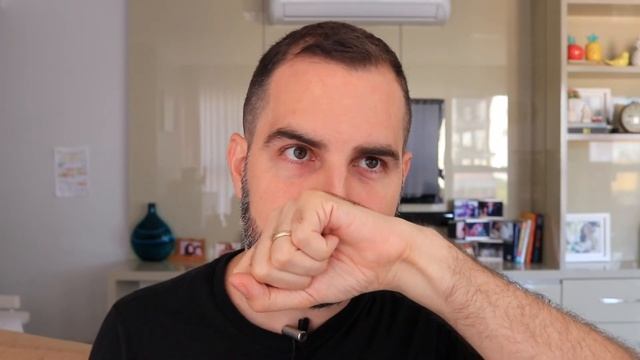 O melhor perfume masculino? Moustache Rochas смотреть онлайн