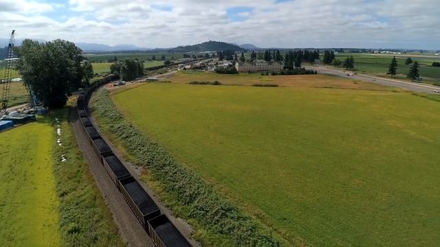 Northbound Coal Train Burlington, WA смотреть онлайн