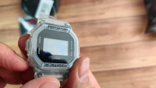CASIO G-SHOCK DW-5600SKE-7ER # Unboxing смотреть онлайн