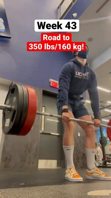 Deadlifts feeling weak … (315 lbs/143 kg single) смотреть онлайн