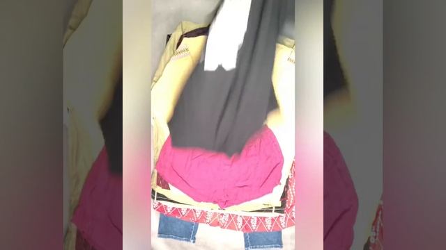 Винтаж микс , 50 кг, на видео часть мешка, цена 8,5 евро/кг , Италия, временно нет смотреть онлайн