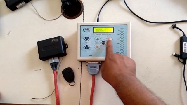 AUTOCOP (SCORPIO / Terminator / GUARDiAN / PIRANHA ) center lock module remote matching automatic смотреть онлайн