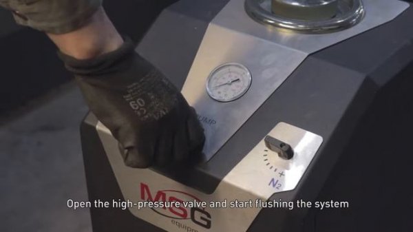 MS101p - Flushing the car AC system