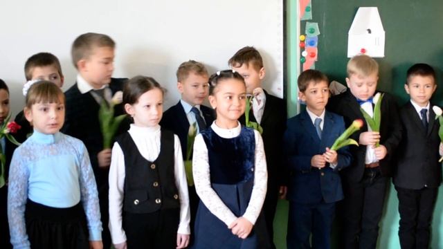 Поздравление с 8 марта смотреть онлайн