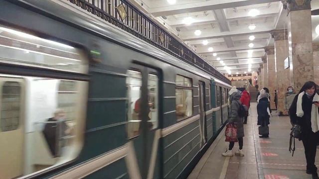 Метропоезд 81-717.5М/714.5М"Номерной" маршрут №25 смотреть онлайн