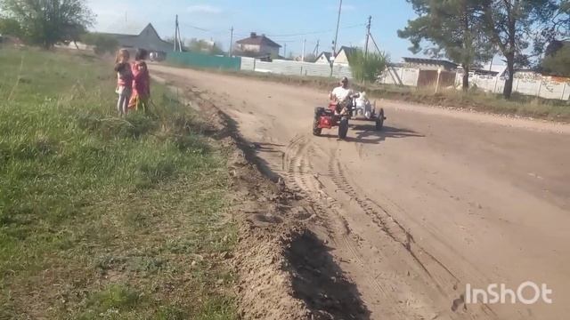 Мотоблок МТЗ с двигателем Weima 13 л.с. в деле. смотреть онлайн