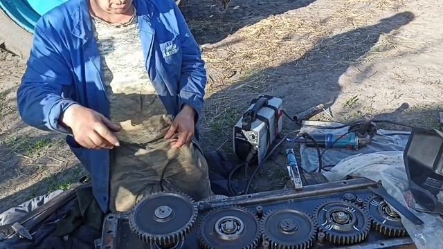 Всех на прогулку! Ремонт роторной косилки крн 2.1 смотреть онлайн