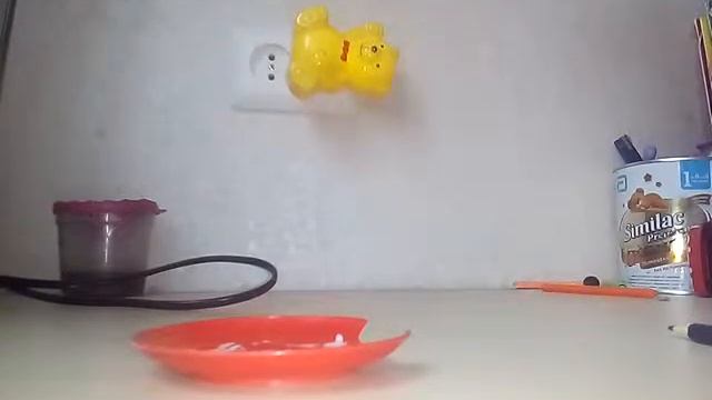 Как сделать лизуна из клея ПВА! извините связь прервалась! смотреть онлайн