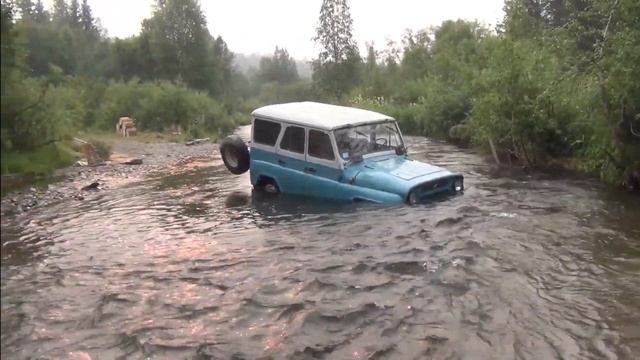9 серия Утопили УАЗ в реке Тайга вытаскиваем лебедкой река Чалбухта Урума на Рыбалку на Рыб смотреть онлайн