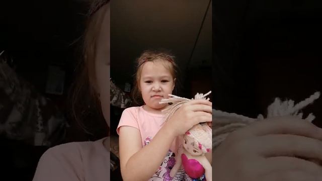 Как завязать хвостики куклам смотреть онлайн