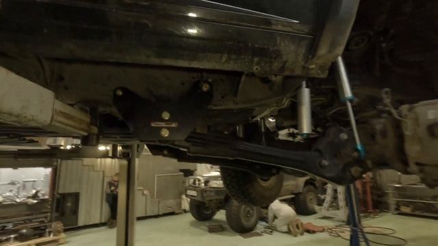 Carli Suspension Pintop