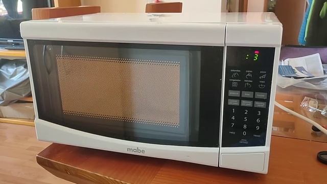 Horno Microondas Mabe HMM70SW 0.7 Pies Blanco смотреть онлайн