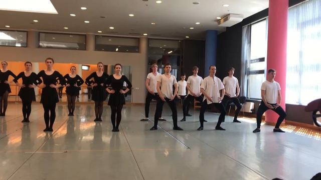 05.06.18 ГИТИС 1курс экзамен по танцу Прыжки (группаА) смотреть онлайн