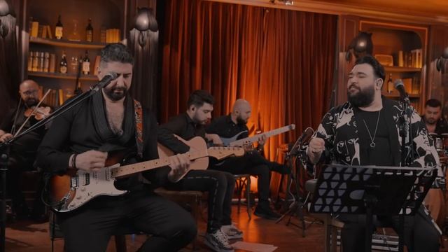 Sakiler - Aşk Bir Mevsim (Akustik)
