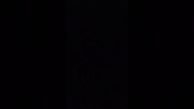 Короткое АСМР видео. Звуки рта, рук. Немного треска костей. смотреть онлайн